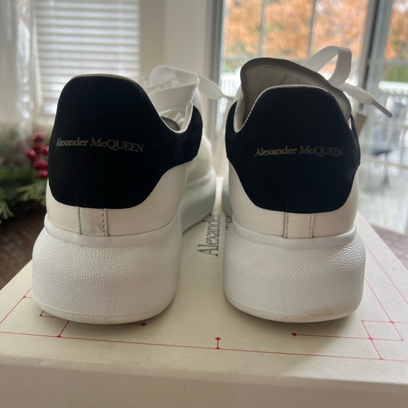 Alexander McQueen White and Black Sneakers - Picture 5 of 7